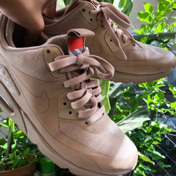 Nike Air Max 1 Patch in Sand - Picture 5 of 7